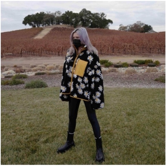 RARE Sundae School Daisy Print Full Zip Sherpa Fleece Jacket Medium - Picture 2 of 11